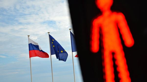 Politico: ЕС  в ближайшие дни предложит 11 пакет санкций против России