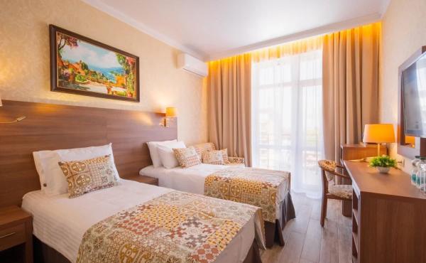 Туристы разбирают номера в отелях Краснодарского края, но не спешат платить<br />

