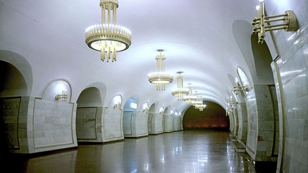 В Киеве переименовали три станции метро